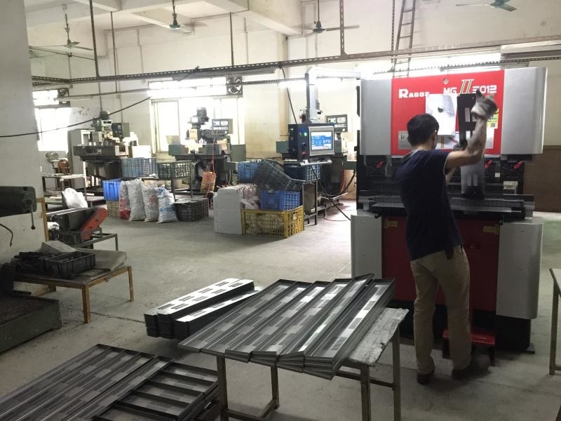 Guangzhou Ansheng Display Shelves Co.,Ltd linha de produção do fabricante